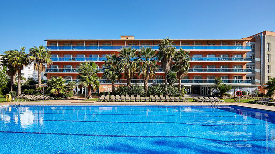 hotel-surf-mar-1 hotel-surf-mar-1